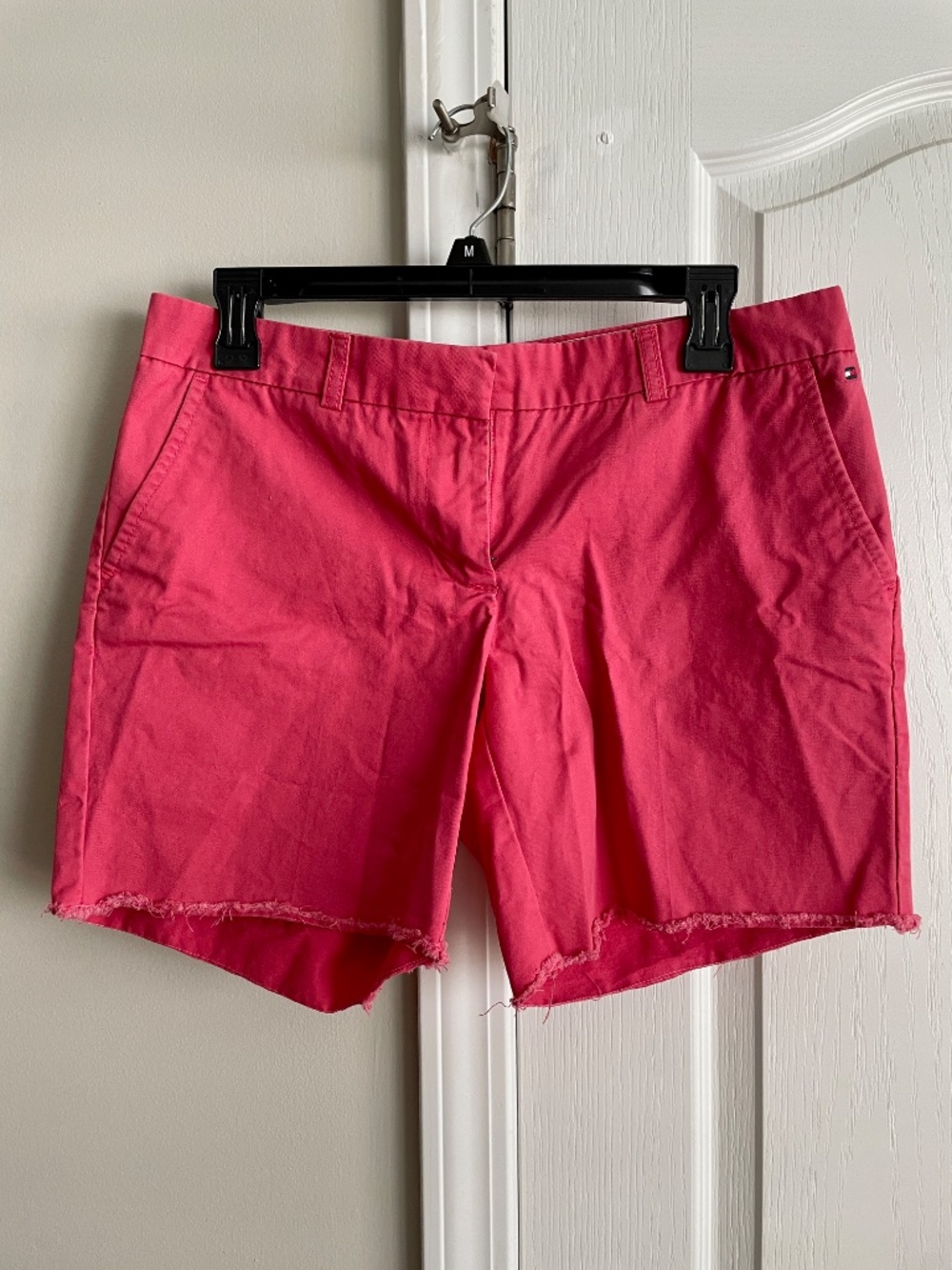 Tommy Hilfiger Women's Pink Shorts Size 6
